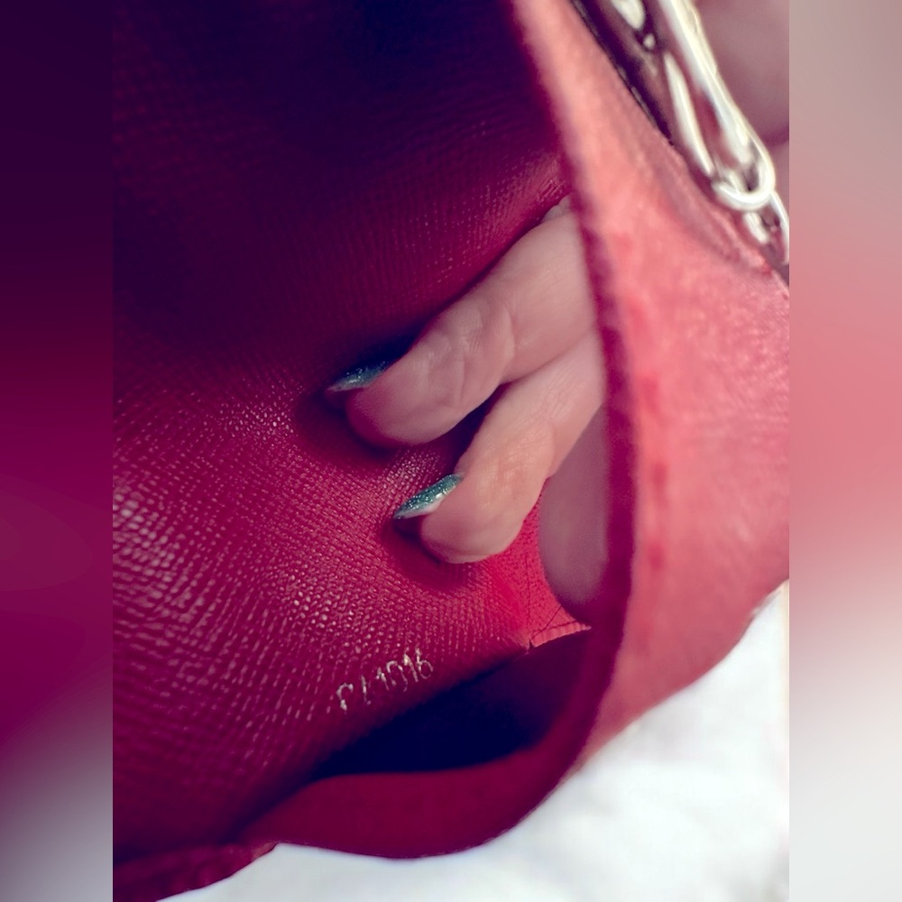 Louis Vuitton Epi Red Multicle 4 Key Case with Box - Picture 7 of 9